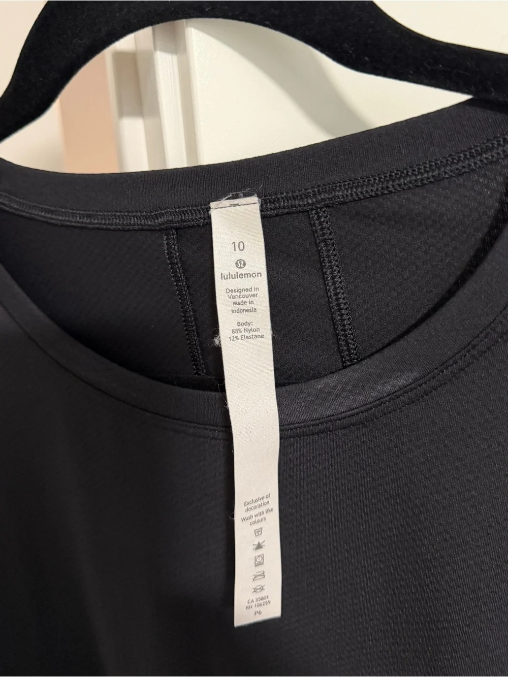 Lululemon Cropped Longsleeve